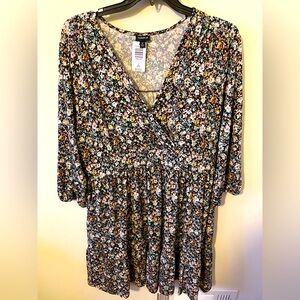Torrid long sleeve flower dress size 2